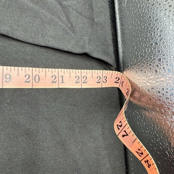 Hatsune Miku Panels T-Shirt X-LARGE New - Picture 3 of 6